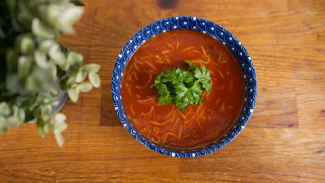Tomato soup with parsley