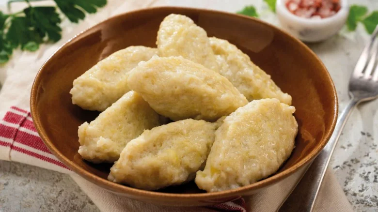 Dumplings in bowl
