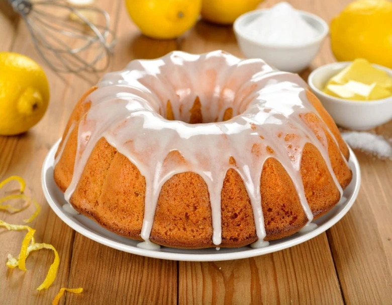 Lemon glaze bundt cake