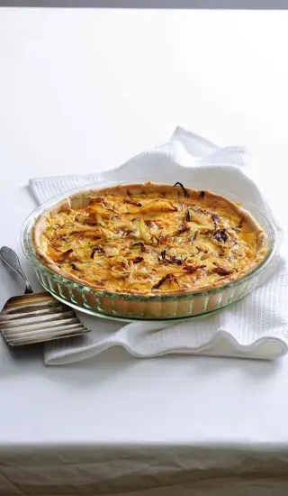 Onion quiche in glass dish