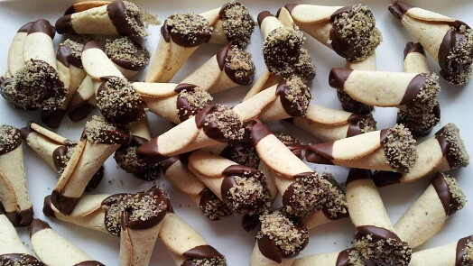 Filled wafer cones with chocolate and nuts