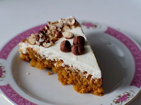 Carrot cake slice with nuts