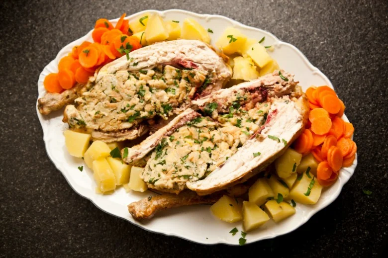 Stuffed chicken breast with stuffing and vegetables